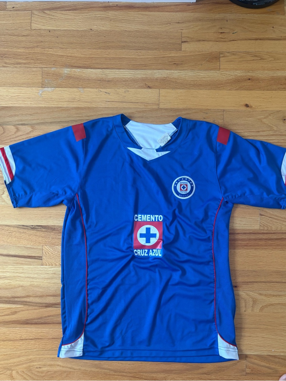 Cruz Azul soccer jersey size small